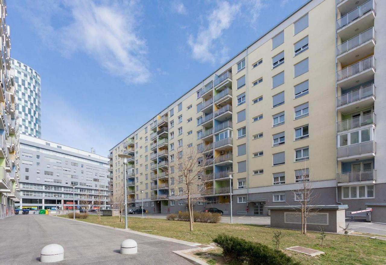 Cute And Sunny Studio In Zagreb With Balcony & Free Parking 외부 사진