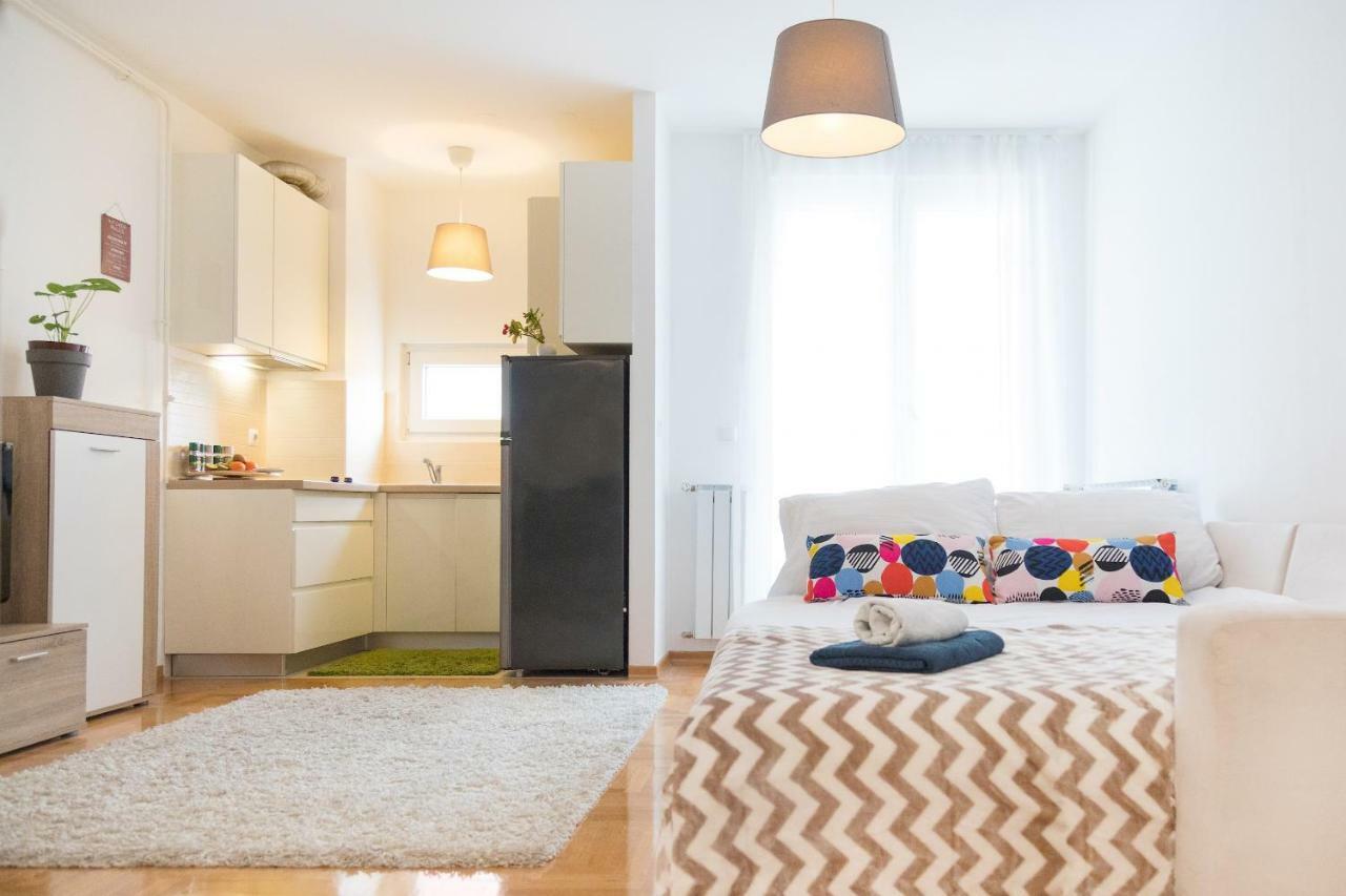 Cute And Sunny Studio In Zagreb With Balcony & Free Parking 외부 사진